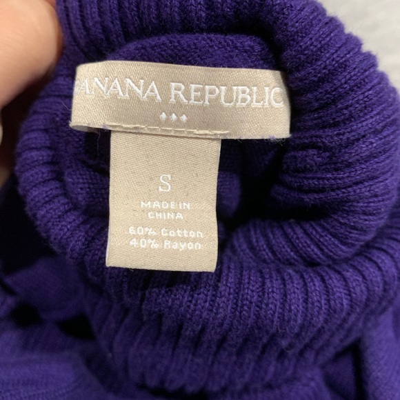 //5 for $20// Banana Republic Turtle Neck Sweater - Picture 2 of 2
